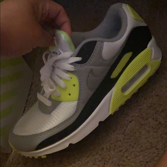 Nike Shoes - Air Max 90